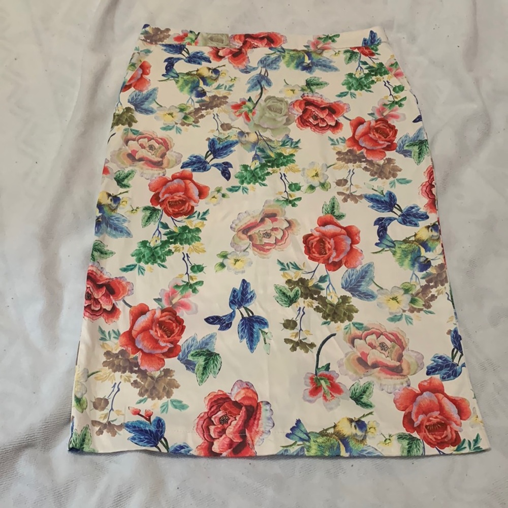 Ovi Skirt